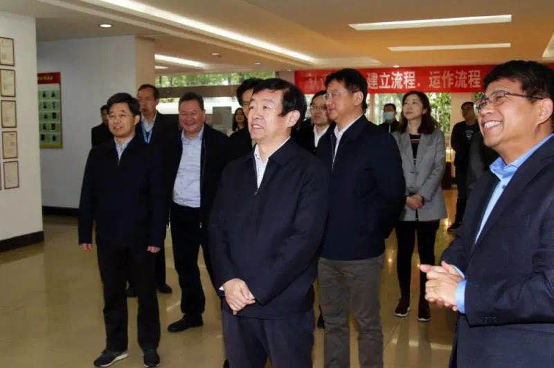 1588149105622118f1Or.jpg 1.jpg