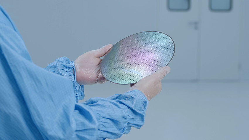 1676272621580439Eg8A.jpg 芯片.jpg